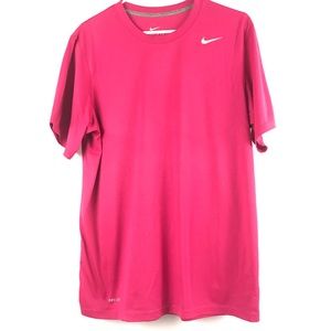 Nike pink t-shirt sizeM